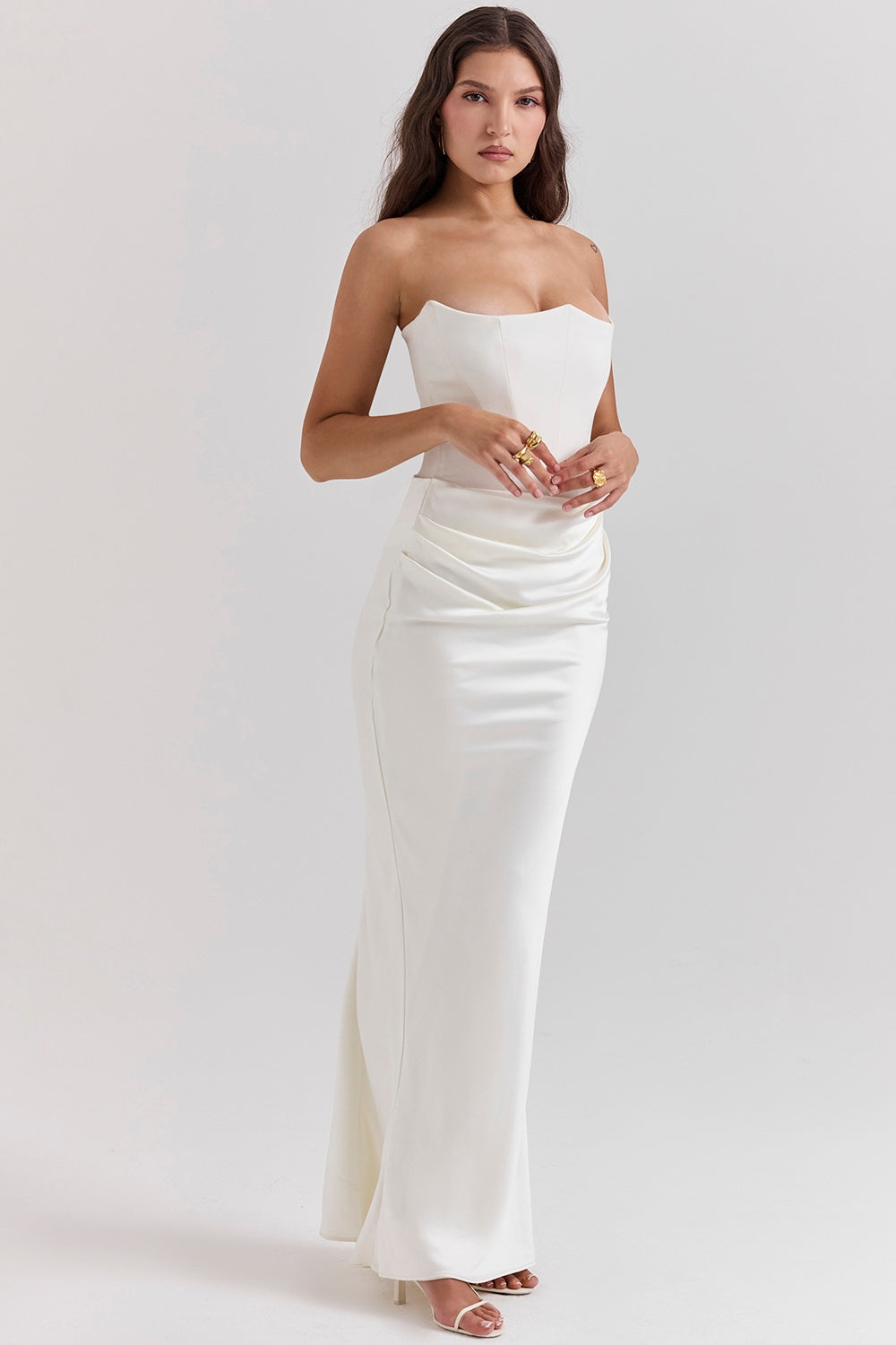 Alanis - Vestido Maxi Com Ombros à Vista